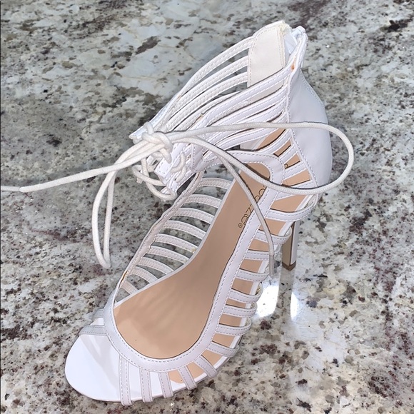 Heels - Picture 2 of 6